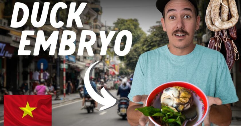 Video: EXTREME STREET FOOD TOUR in Vietnam 🇻🇳 (Eating Like a Local in Hanoi)