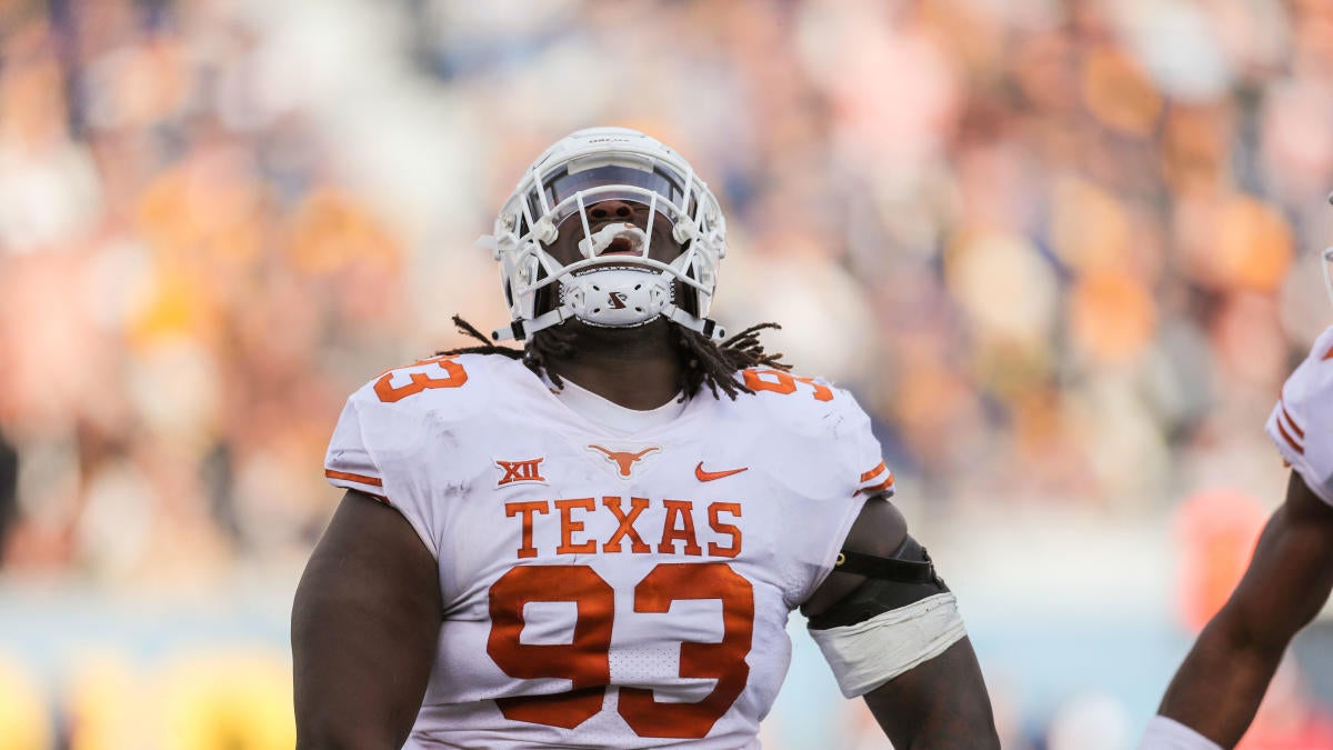 2024 NFL Draft prospect and former Texas star T’Vondre Sweat arrested on DWI charge, report says